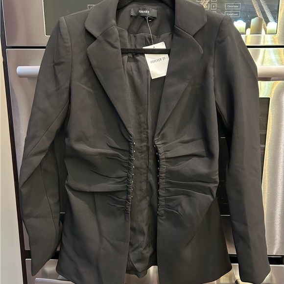 Forever 21 Black Tailored Suit Jacket‎ - Picture 1 of 6